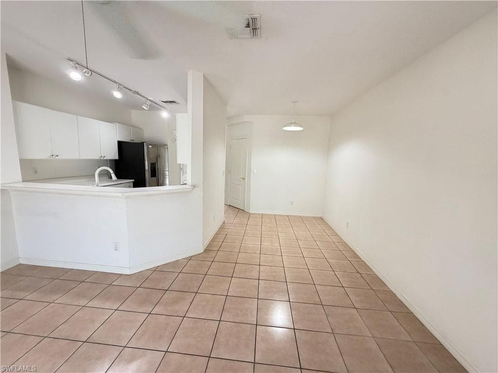 8541 Athena CT-5