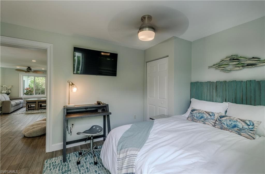 1385 Wisconsin DR-24