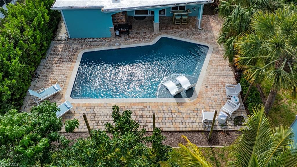 1385 Wisconsin DR-40