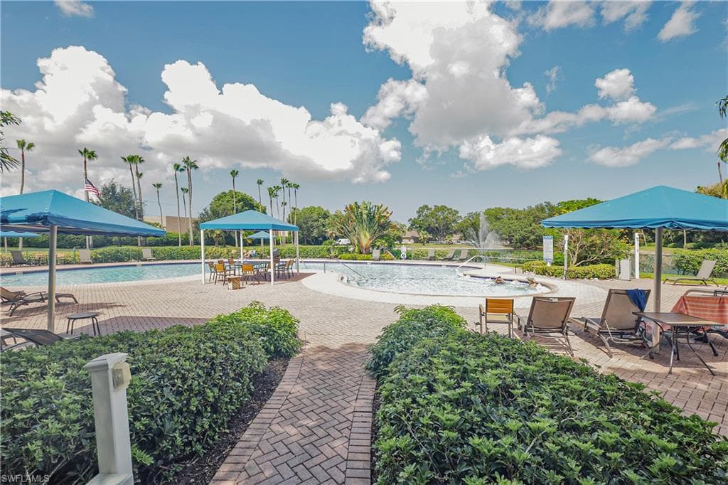 6820 Lone Oak BLVD-25