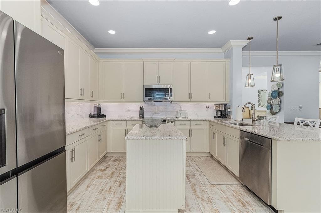 13528 Mandarin CIR-17