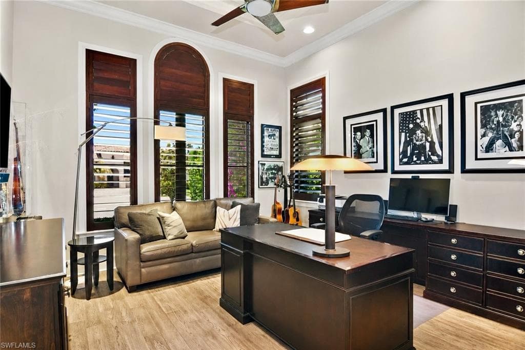 2220 Residence CIR-16