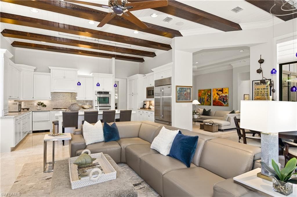 2220 Residence CIR-12
