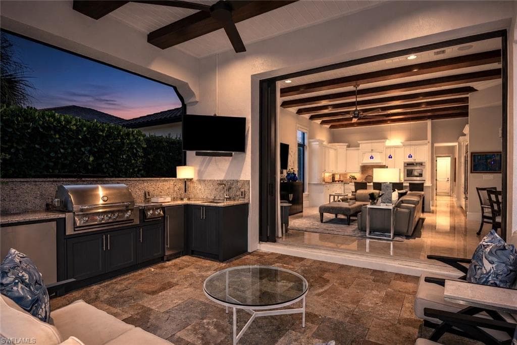 2220 Residence CIR-32