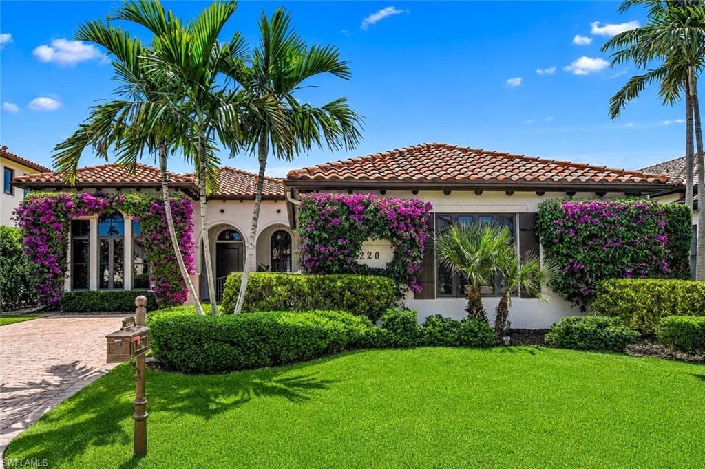 2220 Residence CIR-1