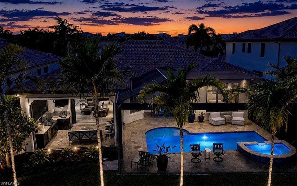 2220 Residence CIR-38