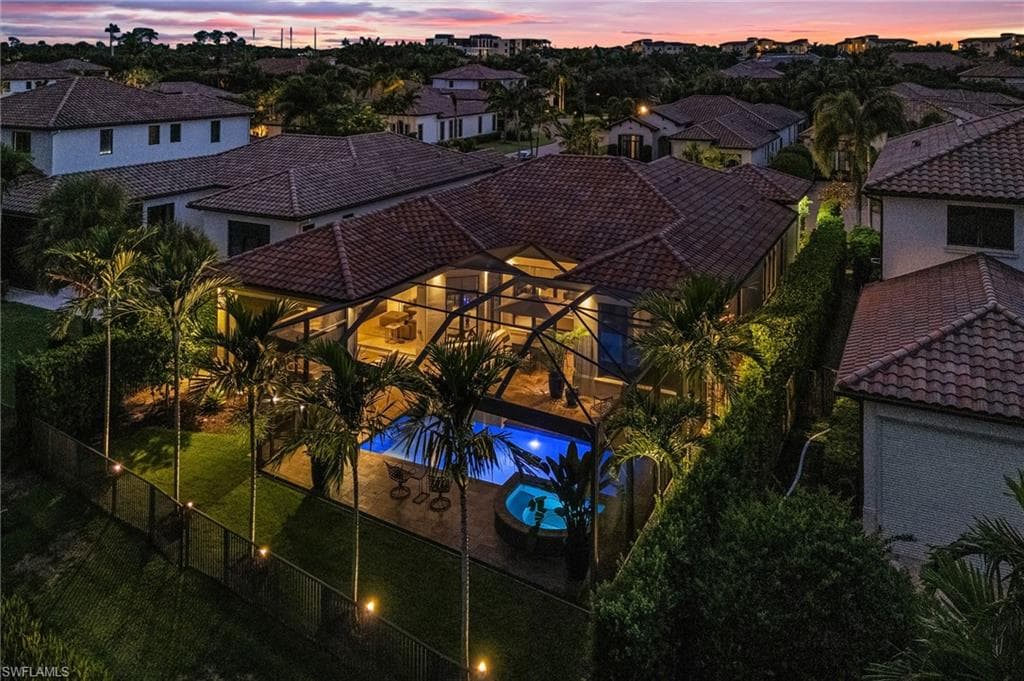 2220 Residence CIR-37