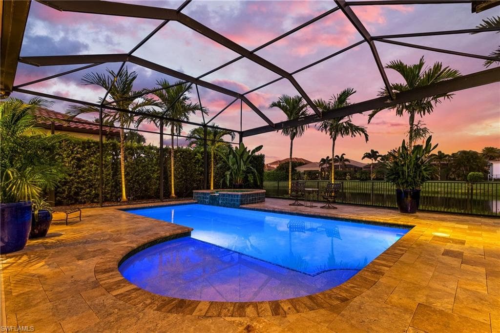 2220 Residence CIR-35