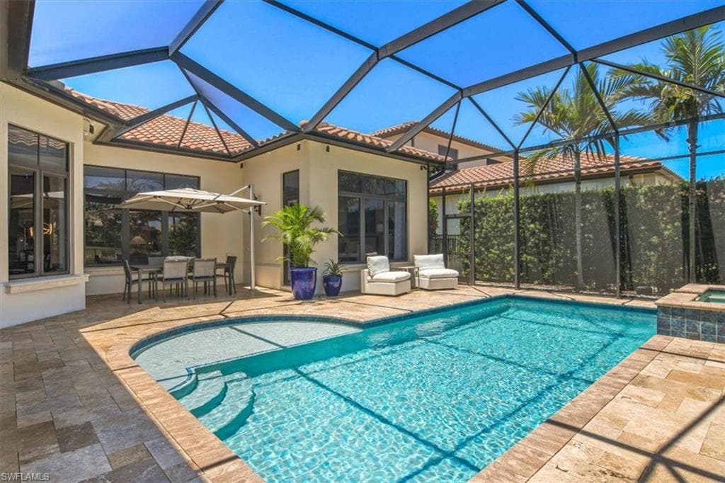 2220 Residence CIR-31