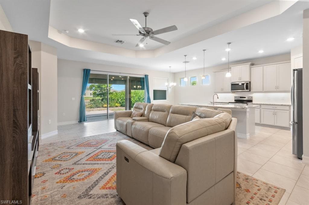 719 HEATHER LAKE AVE-13