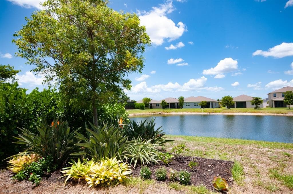 719 HEATHER LAKE AVE-39