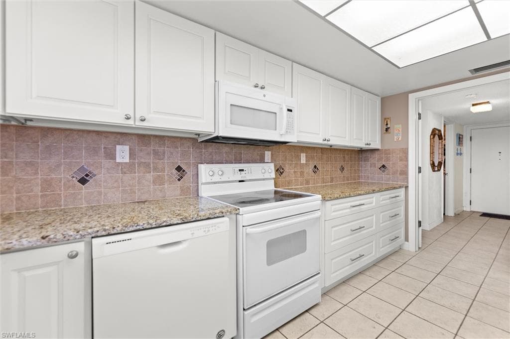 7148 Estero BLVD 322-12