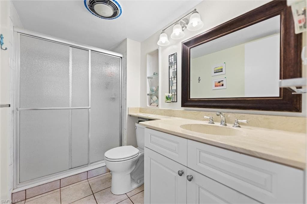 7148 Estero BLVD 322-18