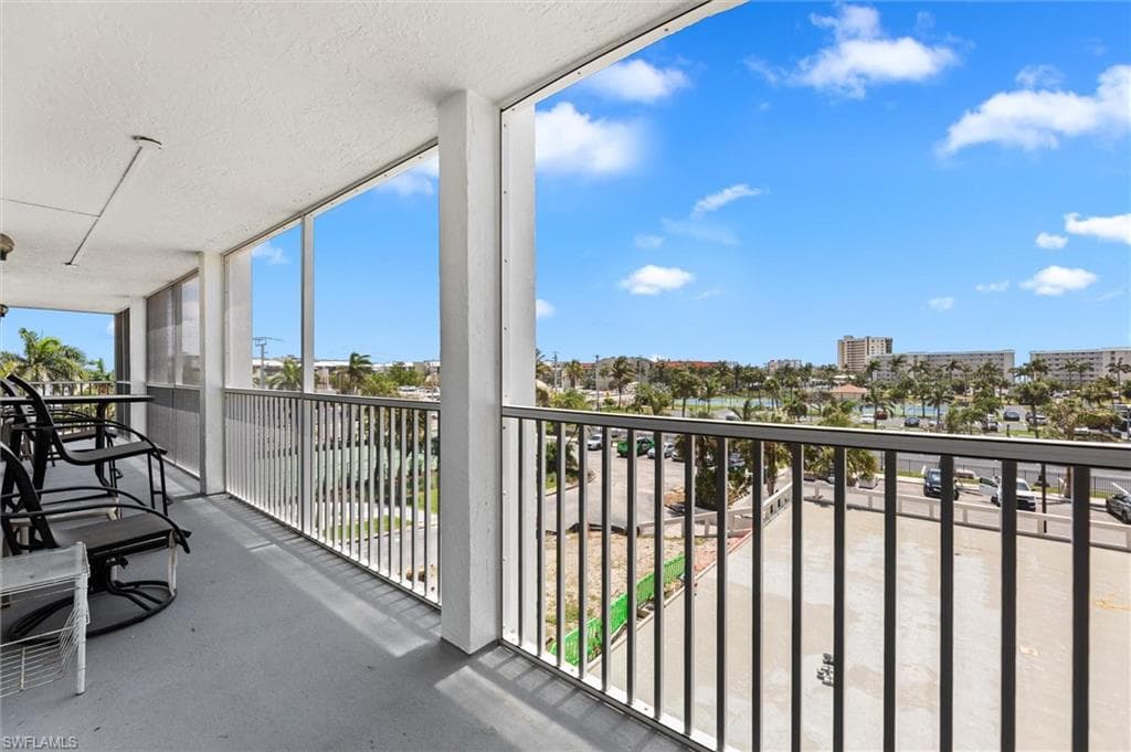 7148 Estero BLVD 322-25