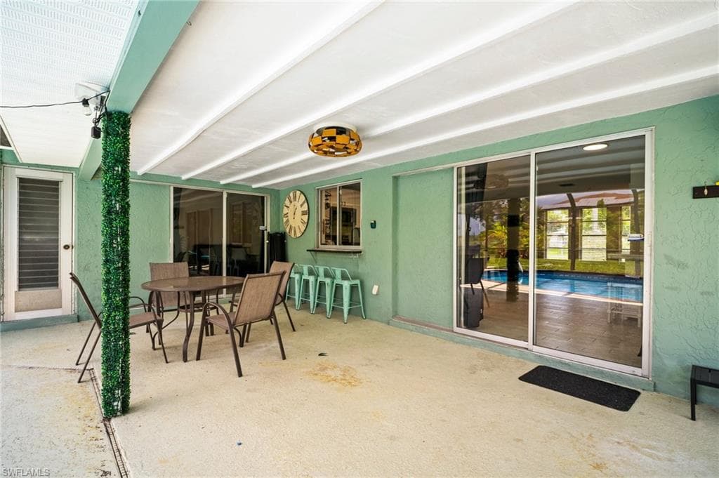 2001 Bahama AVE-20