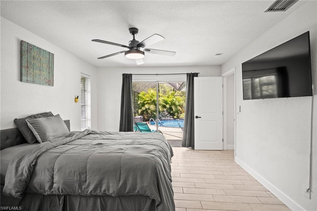 2001 Bahama AVE-30