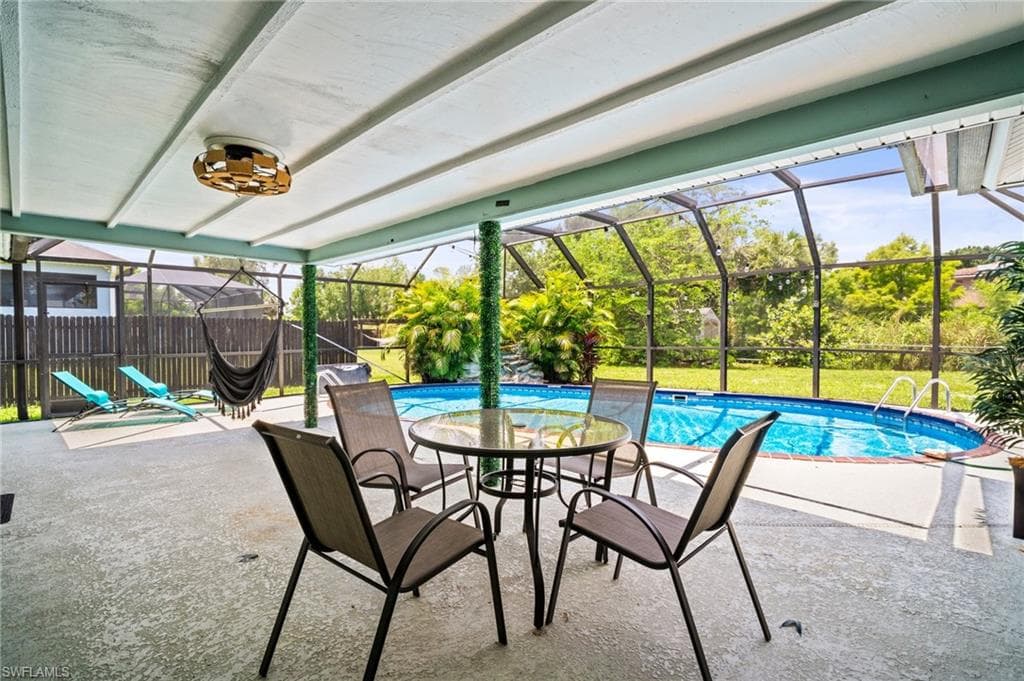 2001 Bahama AVE-19
