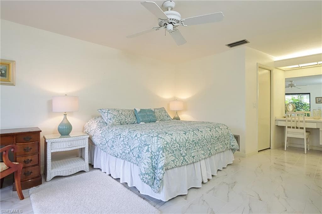 28387 Las Palmas CIR-17
