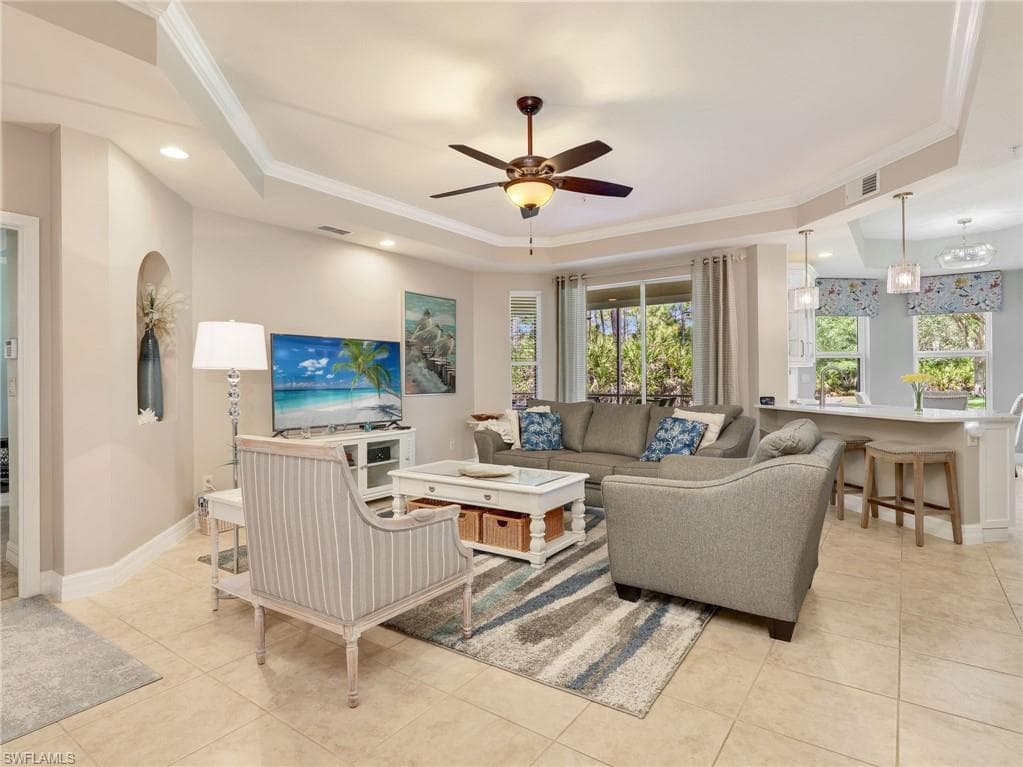 21522 Baccarat LN 102-9