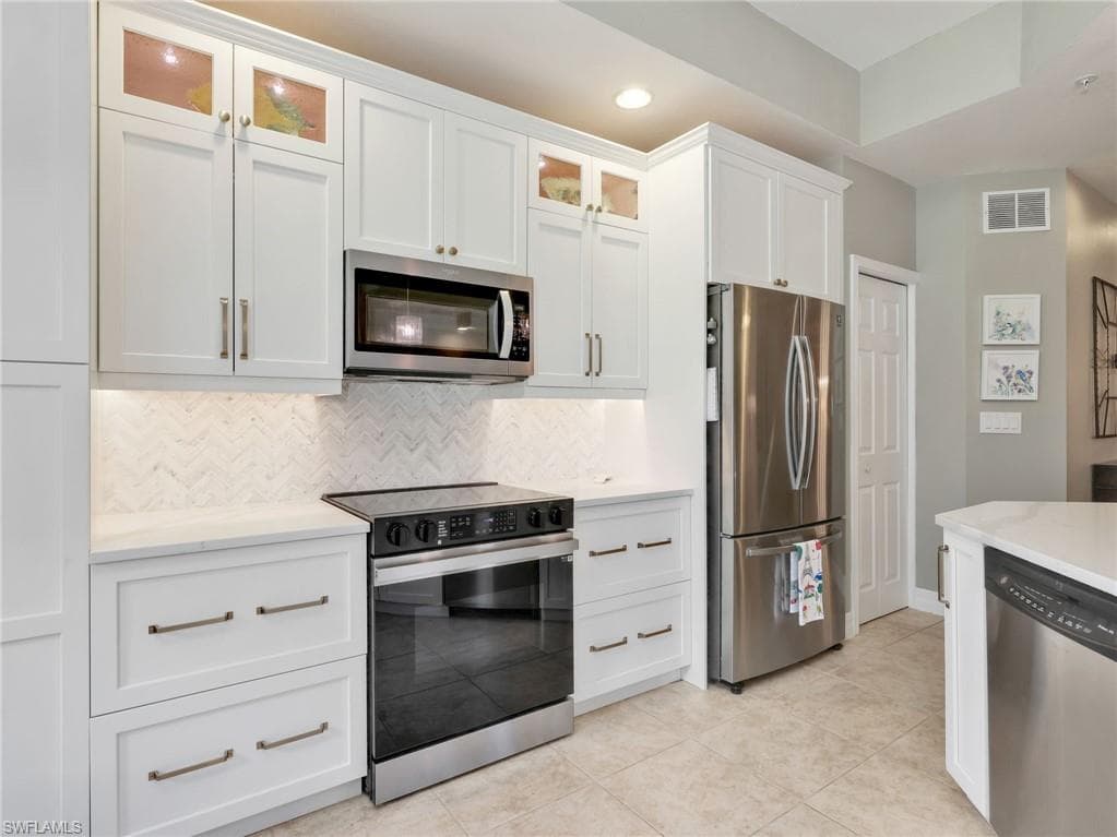 21522 Baccarat LN 102-14