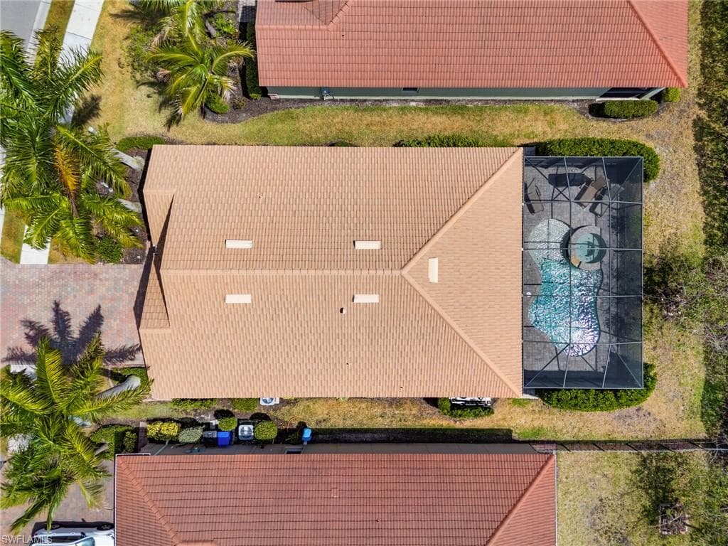 3215 Birchin LN-30
