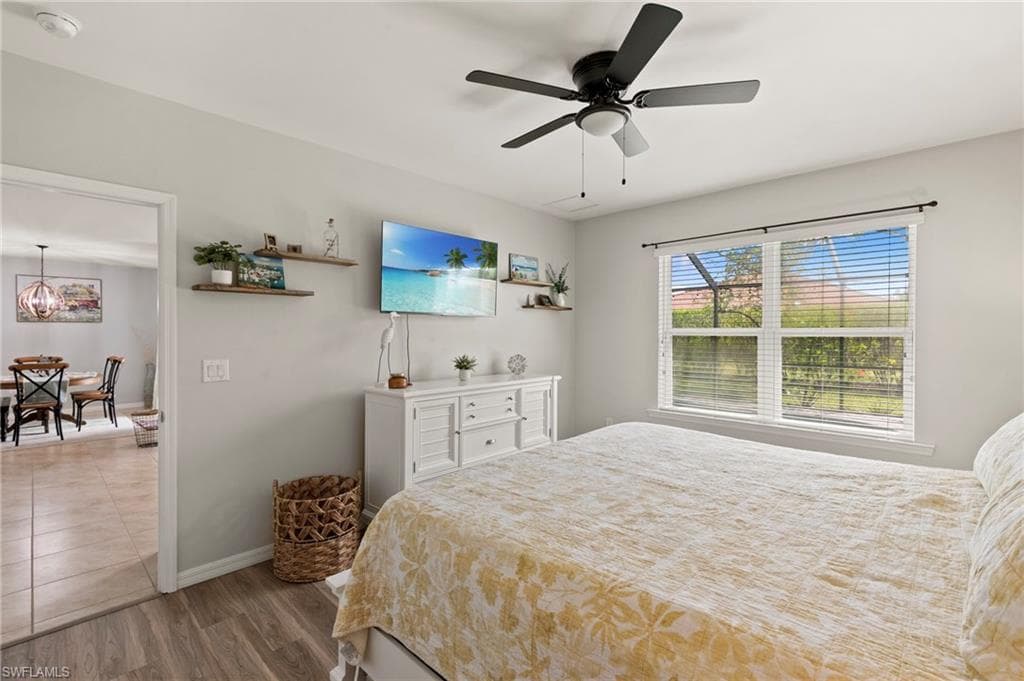 3215 Birchin LN-14