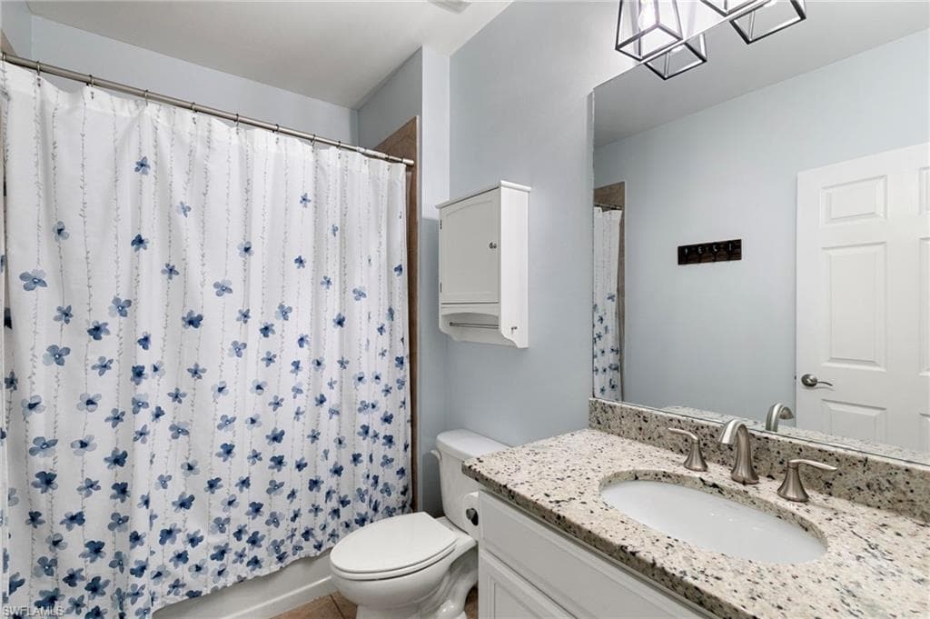 3215 Birchin LN-18