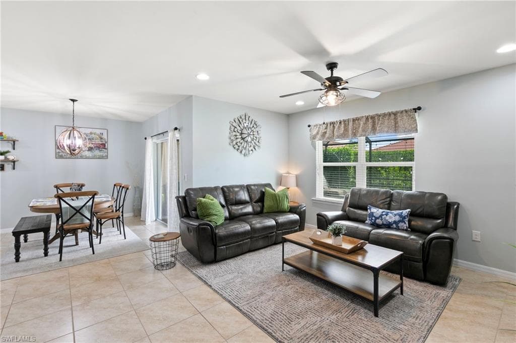 3215 Birchin LN-11