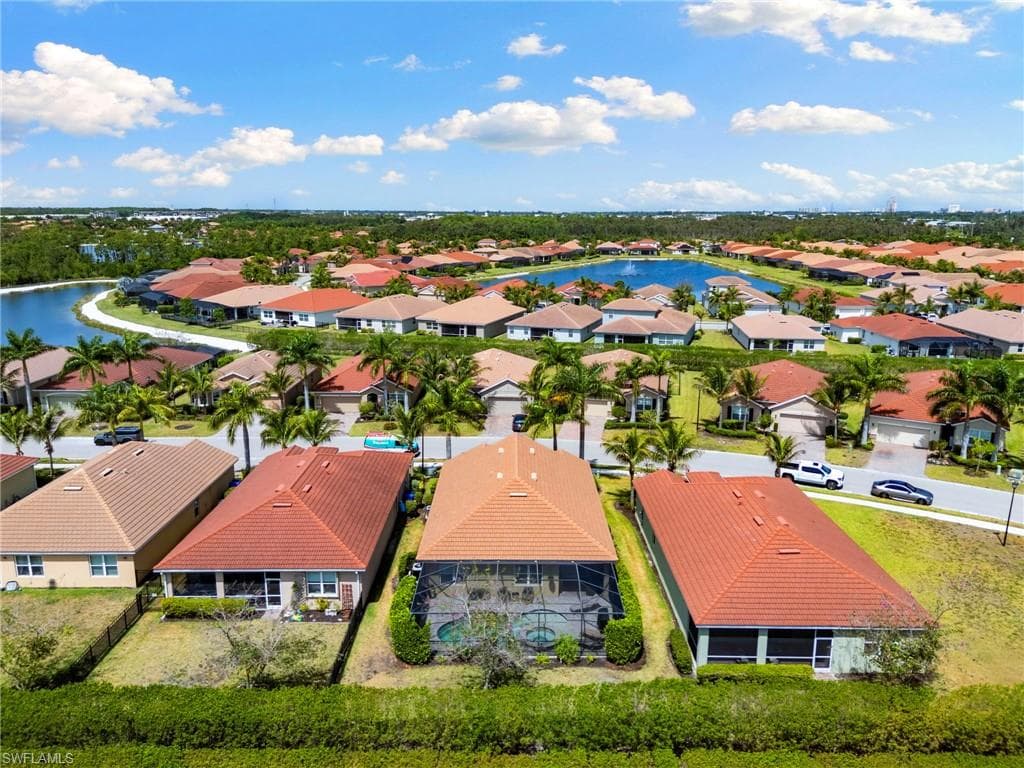 3215 Birchin LN-31