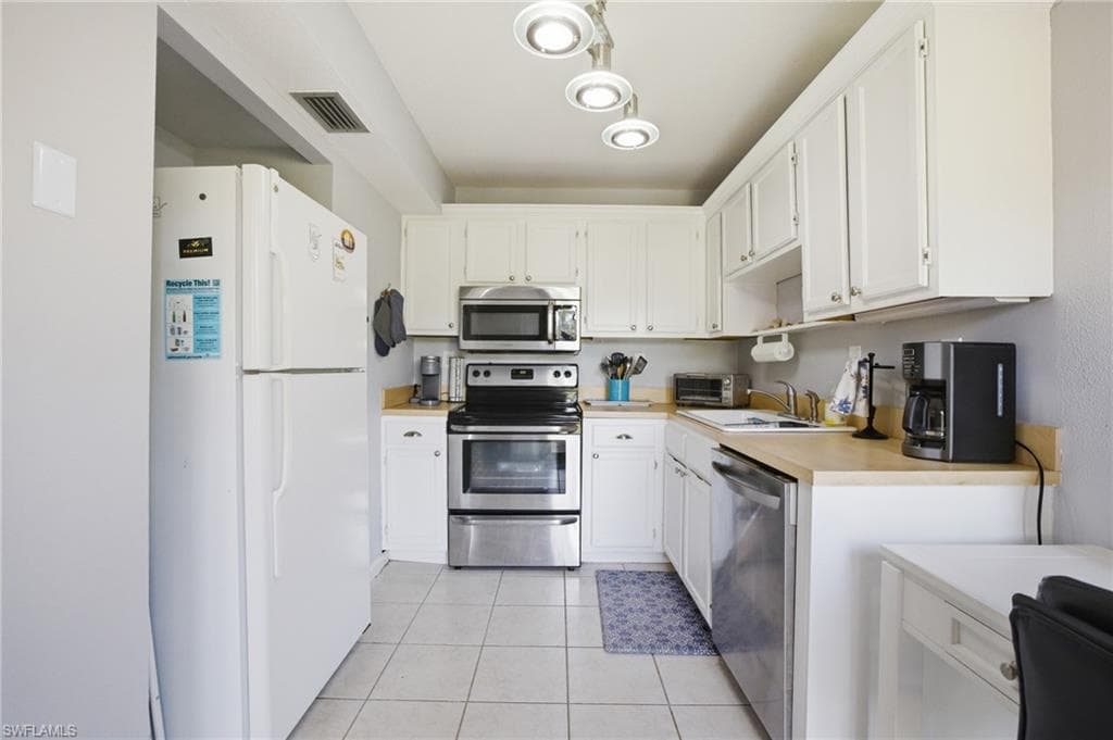 1504 Mainsail DR 6-6