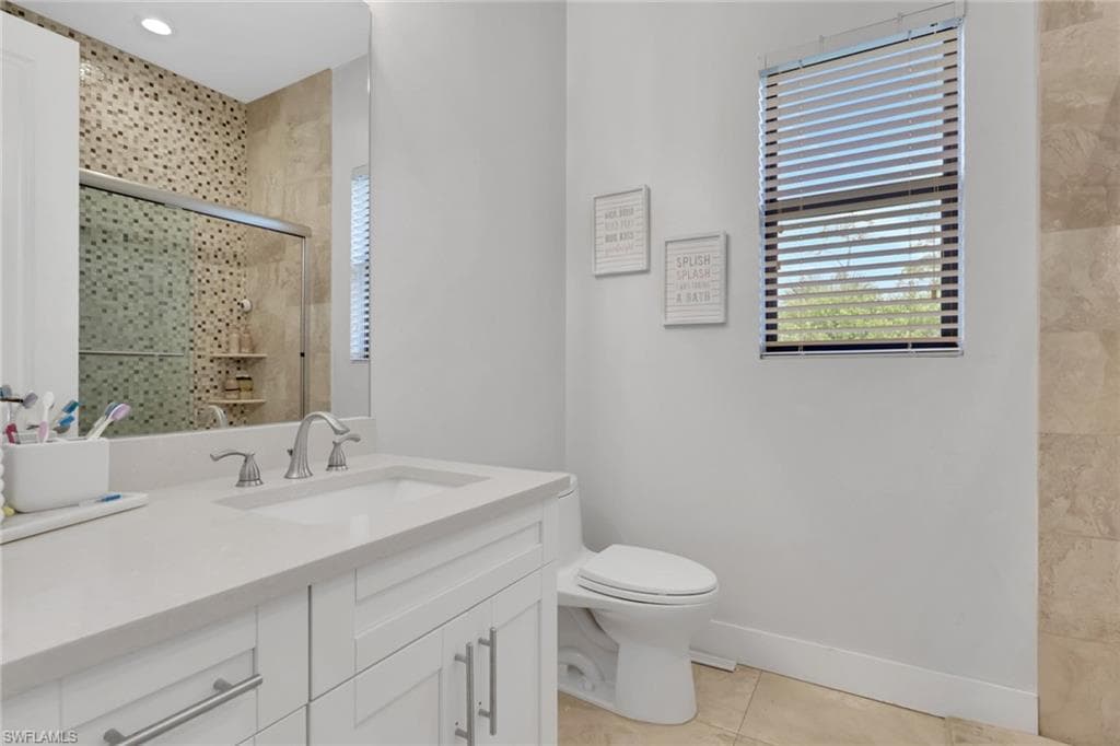 3028 Woodstock AVE-23