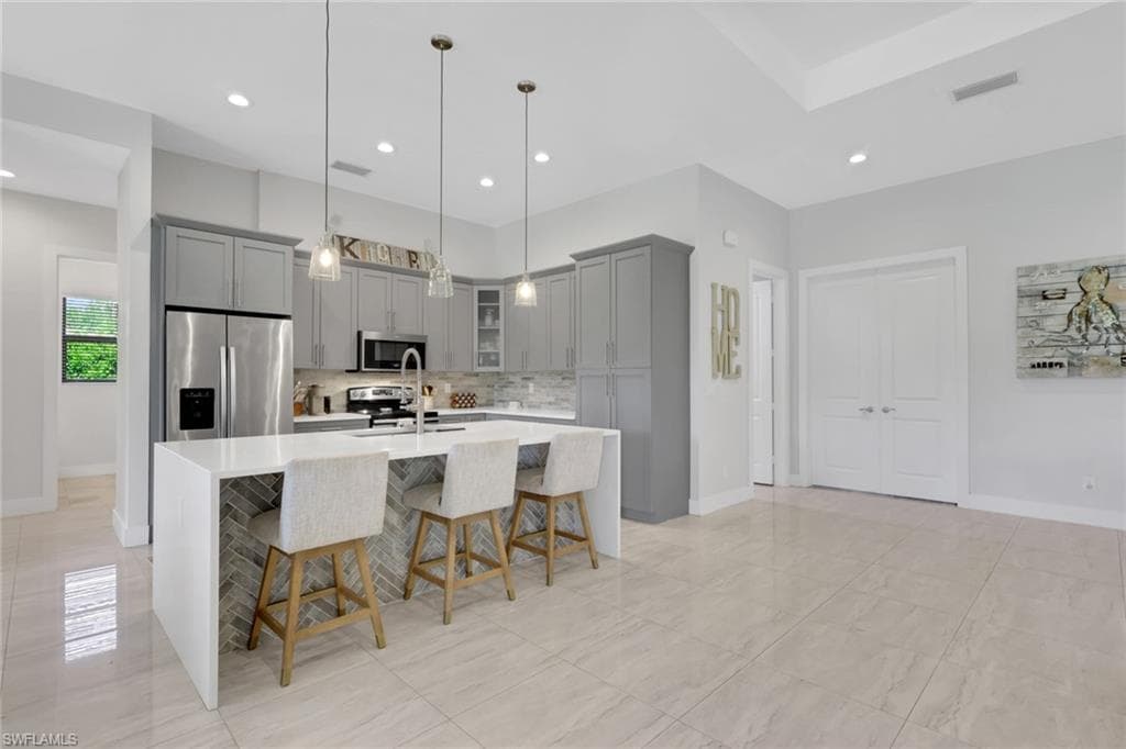 3028 Woodstock AVE-12