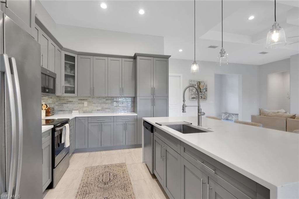 3028 Woodstock AVE-14