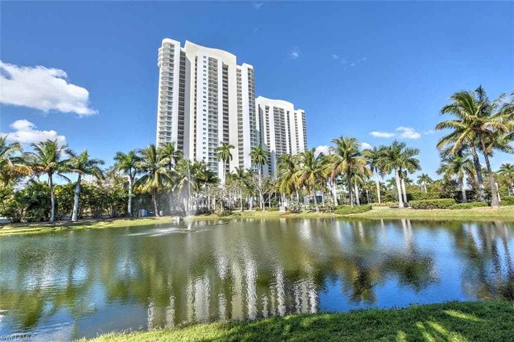 3000 Oasis Grand BLVD 407-2