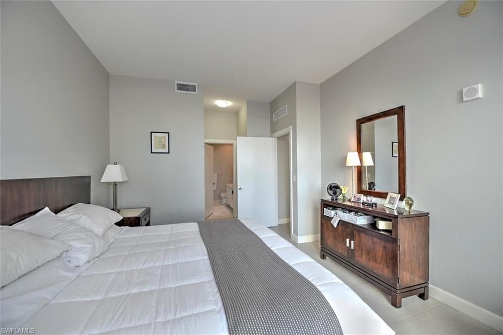 3000 Oasis Grand BLVD 407-13