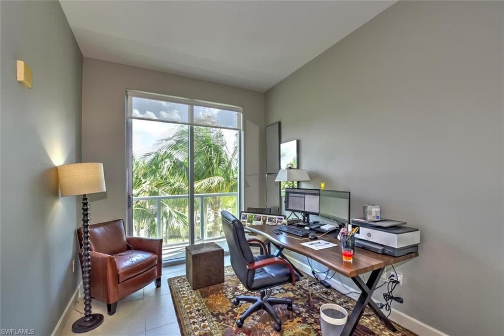 3000 Oasis Grand BLVD 407-22