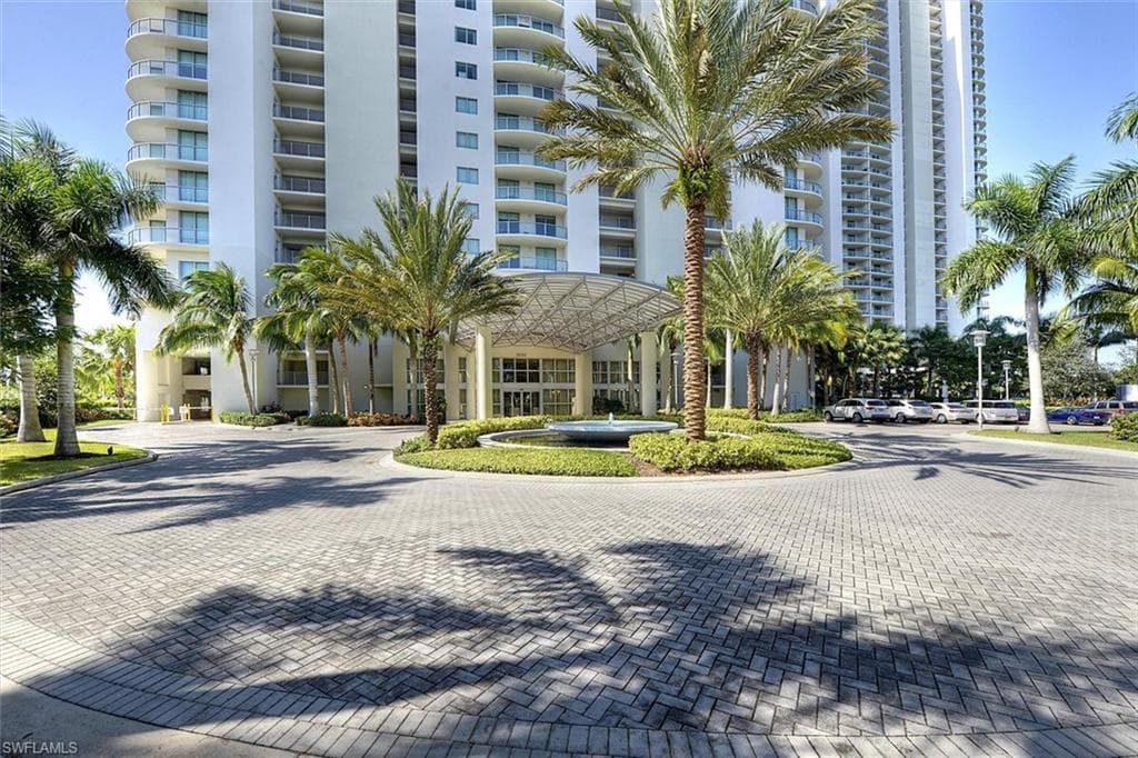 3000 Oasis Grand BLVD 407-3