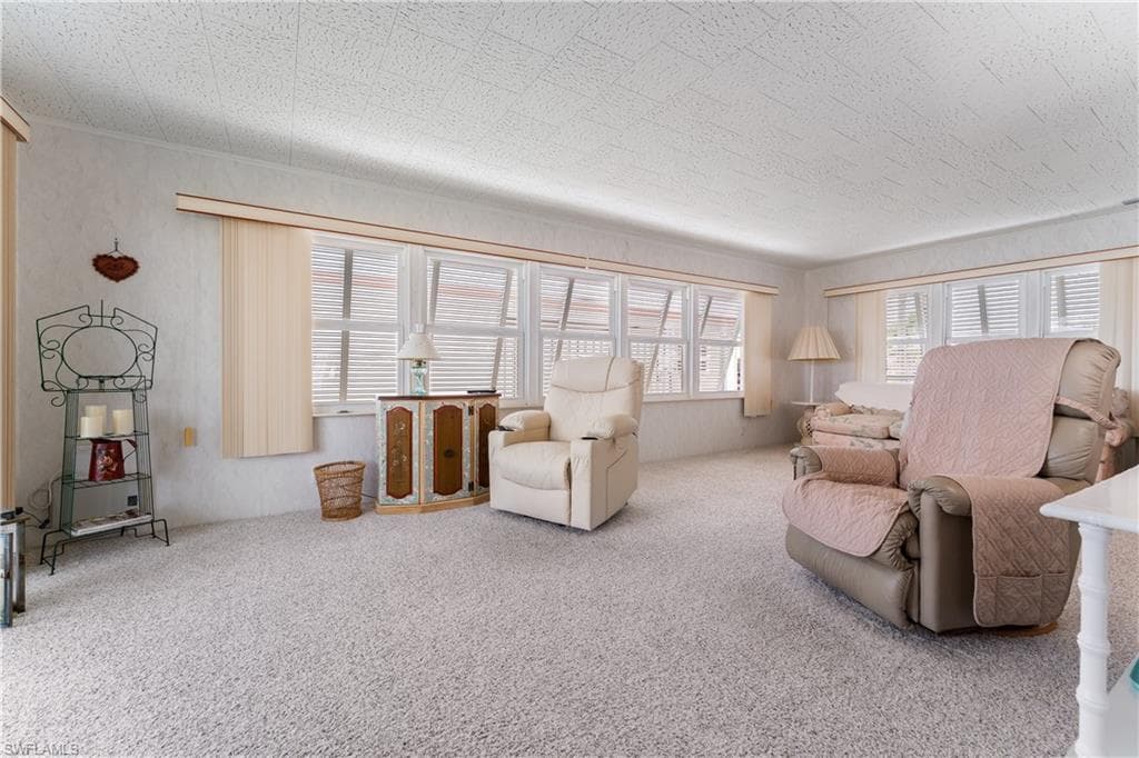 237 Palmer BLVD-23