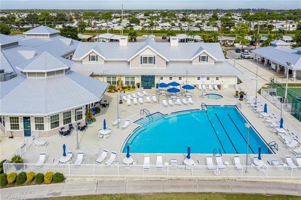 237 Palmer BLVD-46