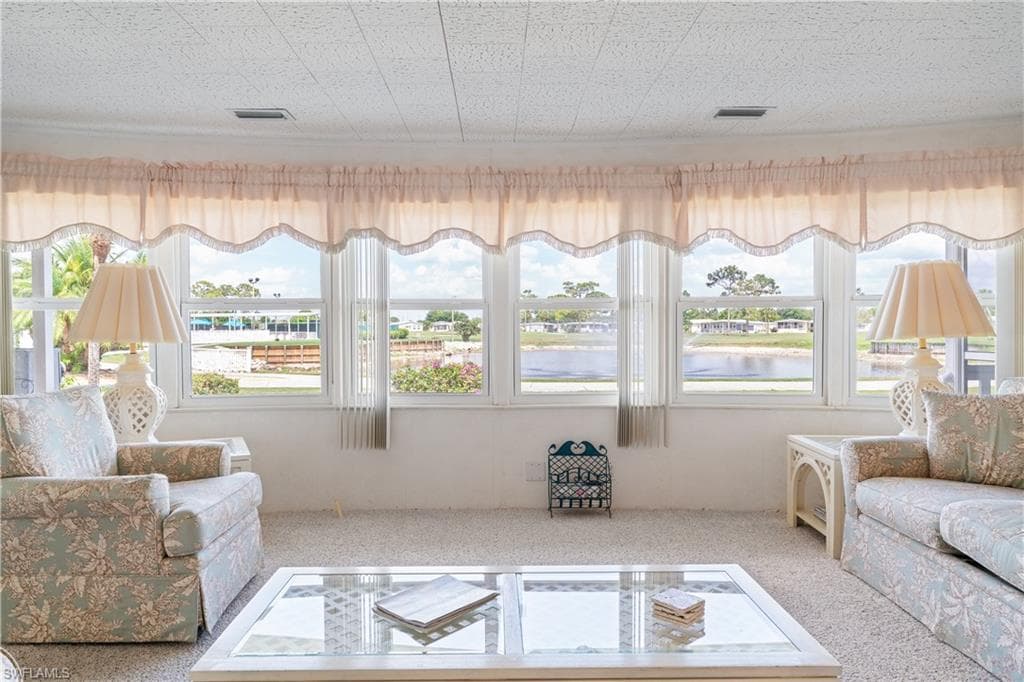 237 Palmer BLVD-17