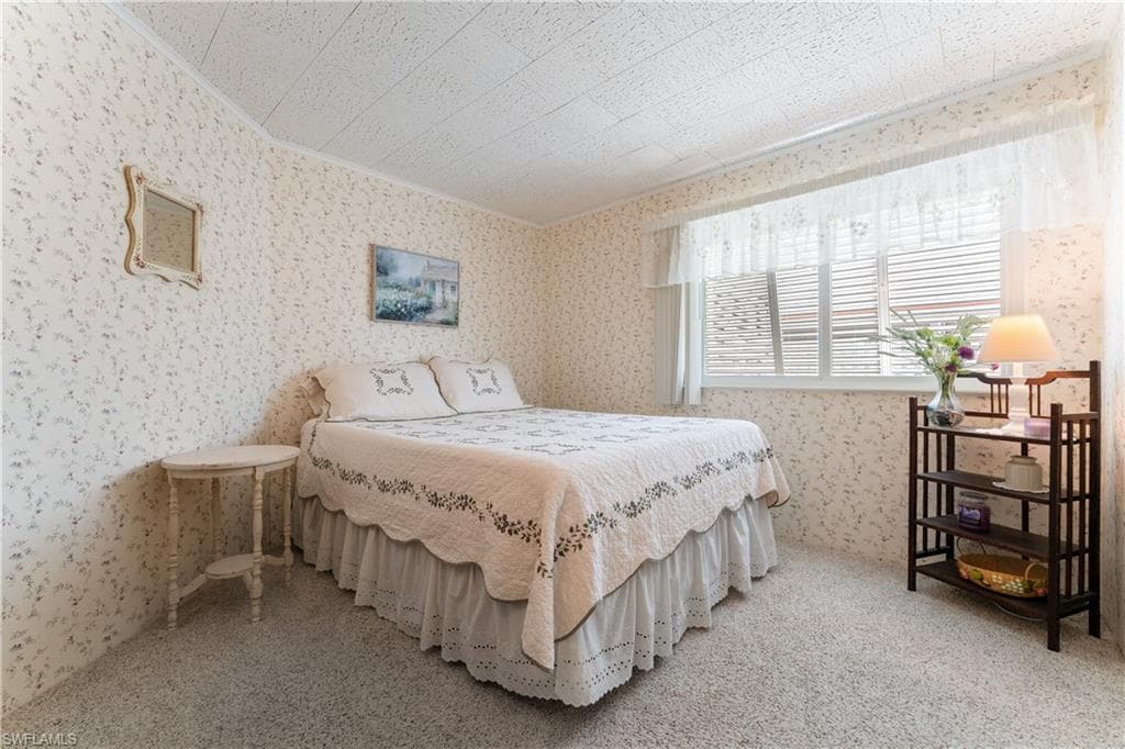 237 Palmer BLVD-26