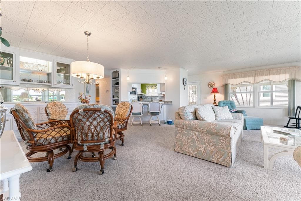 237 Palmer BLVD-22