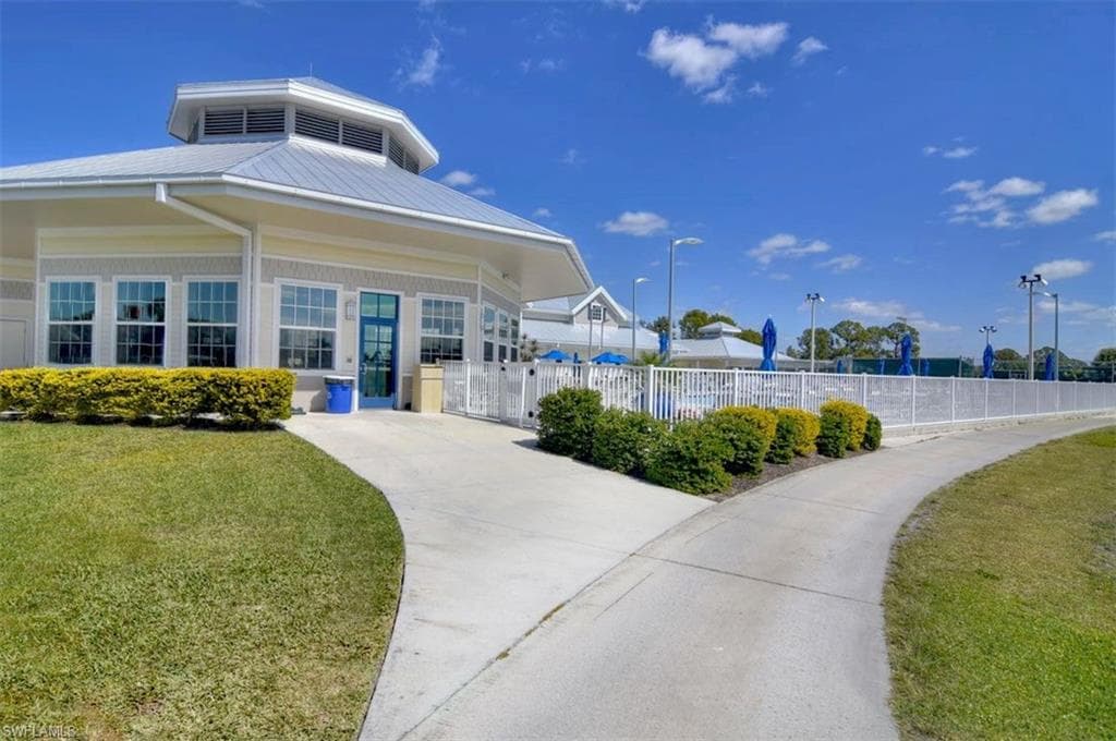 237 Palmer BLVD-49