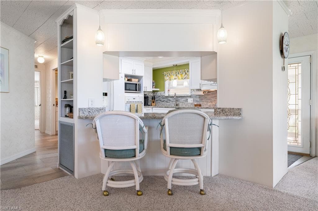 237 Palmer BLVD-14