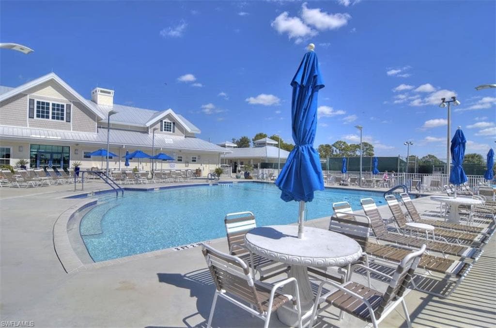 237 Palmer BLVD-48