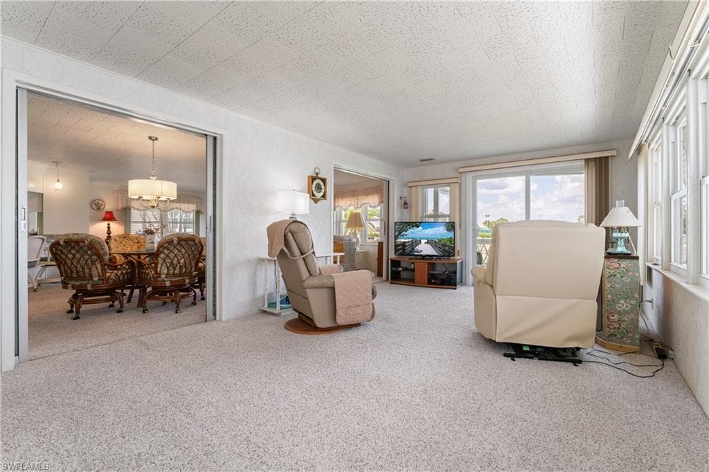 237 Palmer BLVD-25