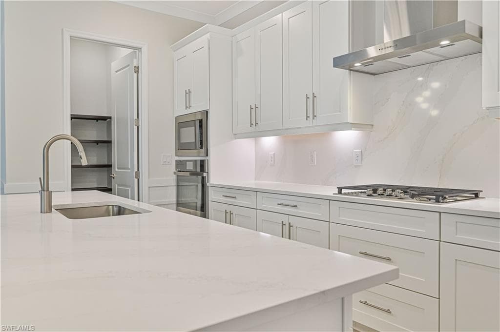 13699 Blue Bay CIR-13
