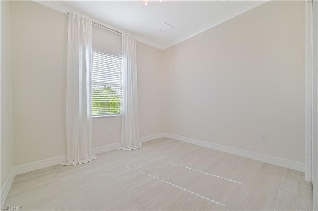 13699 Blue Bay CIR-24