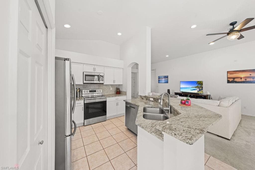 23039 Lone Oak DR-17