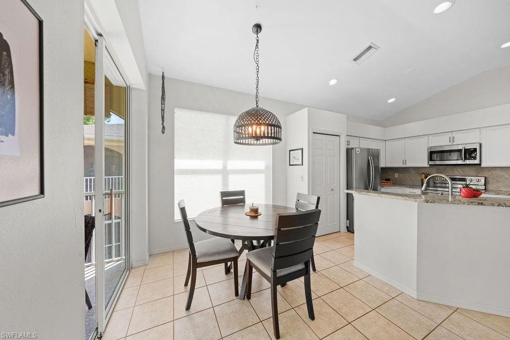 23039 Lone Oak DR-22